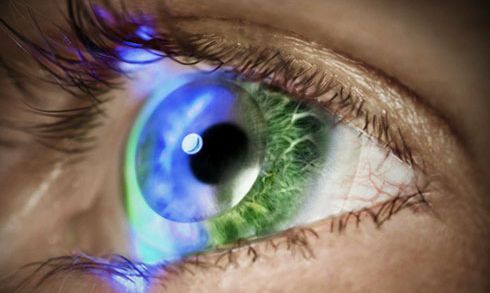 עדשת המגע החכמה של חברת Innovega