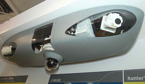 מערכת DIRCM בביתן אלביט ביריד התעופה בפאריס