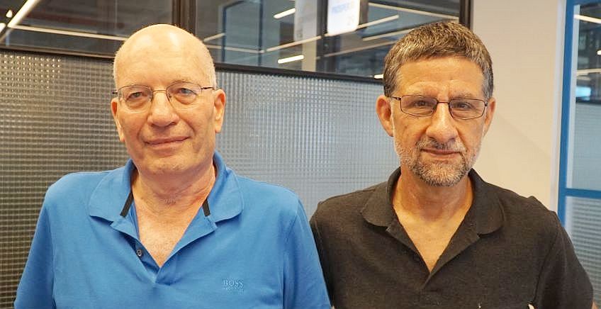מימין לשמאל: זיו בנימיני ויואב הולנדר מחברת פורטליקס