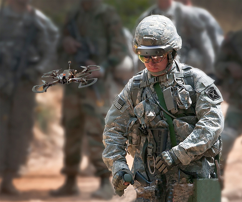 חייל אמריקאי מתאמן בהפעלת רחפן יירוט מסוג סקיילורד שפותח על-ידי אקסטנד ומפא"ת
